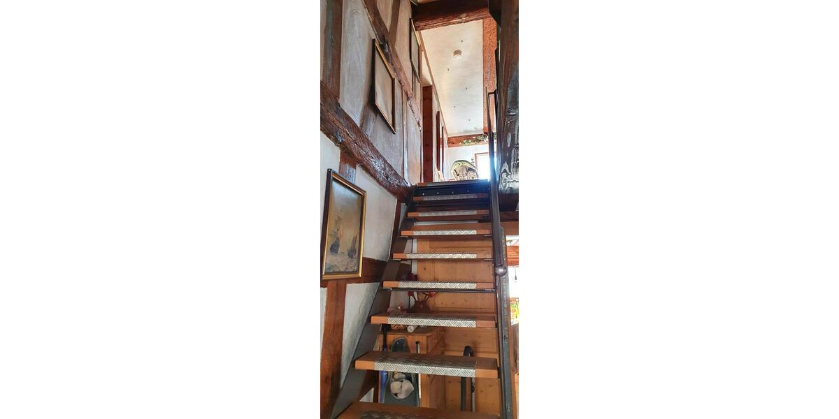 Einfamilienhaus Loffenau - 5 Zimmer, 139 m&sup2;, 380.000&euro; | Angebot:25612393