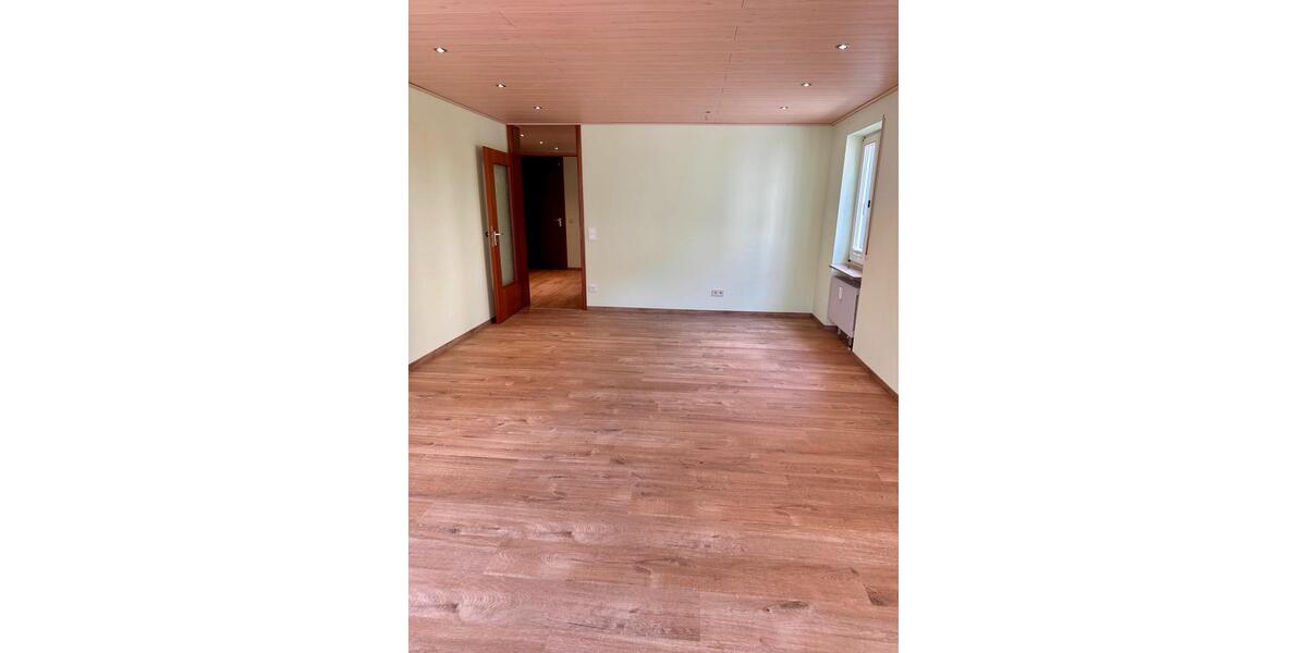 Etagenwohnung Bad Wildbad - 3.5 Zimmer, 83 m&sup2;, 260.000&euro; | Angebot:27005490