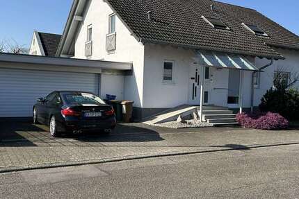 Haus Ötigheim - 8 Zimmer, 260 m&sup2;, 825.000&euro; | Angebot:25281682