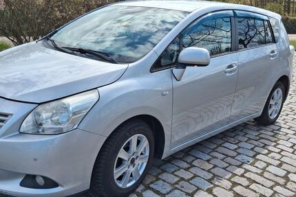 Toyota Verso 351.000 km 3.300 &euro; Durmersheim 76448
