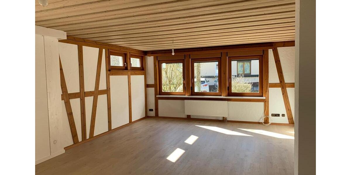 Mehrfamilienhaus, Wohnhaus Bad Wildbad - 7 Zimmer, 254 m&sup2;, 575.000&euro; | Angebot:25887001