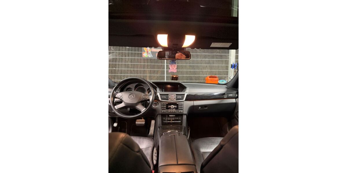 Mercedes-Benz E 350 191.000 km 9.300 &euro; Rastatt 76437