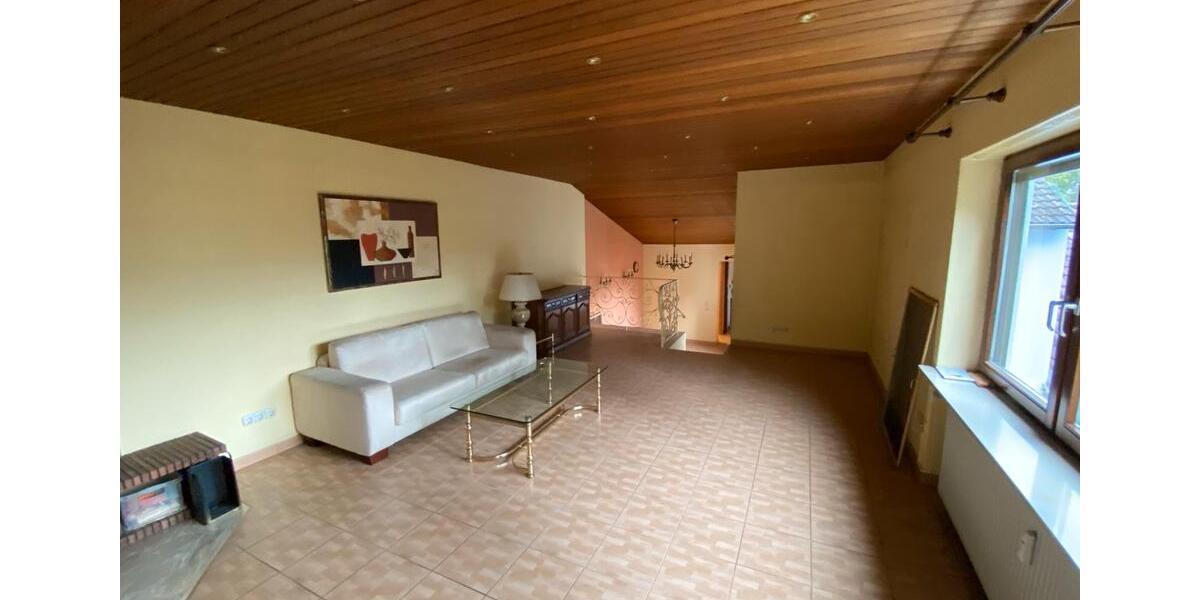 Dachgeschoßwohnung Baden-Baden Baden - 4 Zimmer, 100 m&sup2;, 250.000&euro; | Angebot:25916346