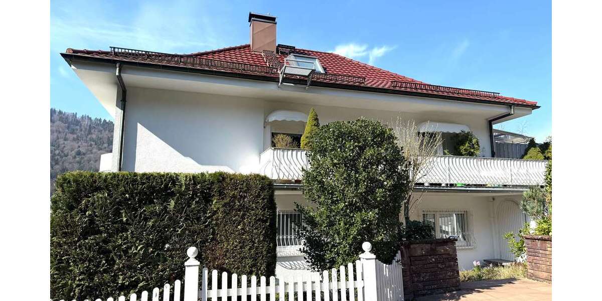 Etagenwohnung Bad Herrenalb - 3 Zimmer, 126 m&sup2;, 1.200&euro; | Angebot:25994651