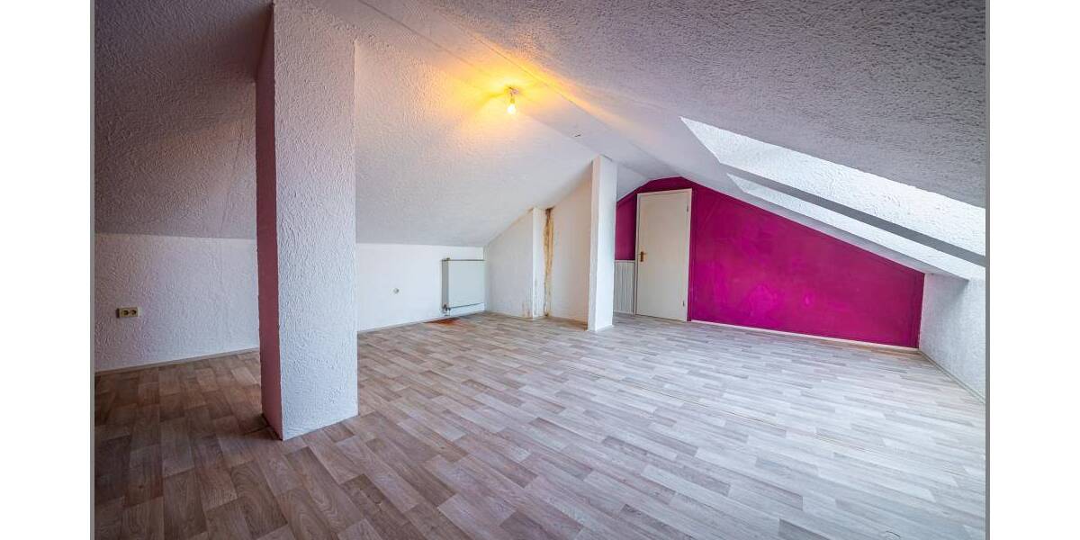Mehrfamilienhaus, Wohnhaus Lauf - 8 Zimmer, 172 m&sup2;, 298.000&euro; | Angebot:25741684