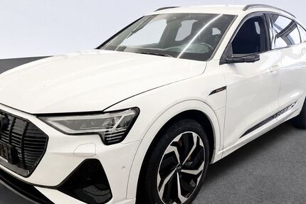 Audi e-tron 32.820 km 40.900 &euro; Ettlingen 76275