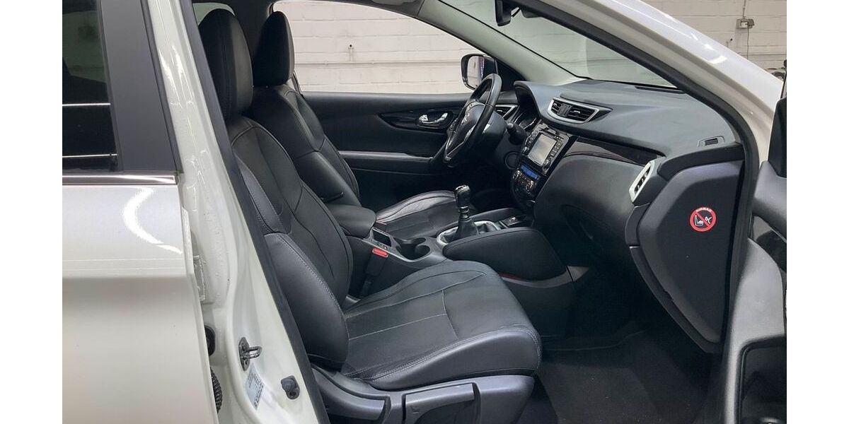 Nissan Qashqai 111.564 km 10.604 &euro; Bühl 77815