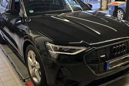 Audi e-tron 47.182 km 38.900 &euro; Ettlingen 76275