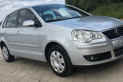 VW Polo 87.600 km 3.899 &euro; Au am Rhein 76474