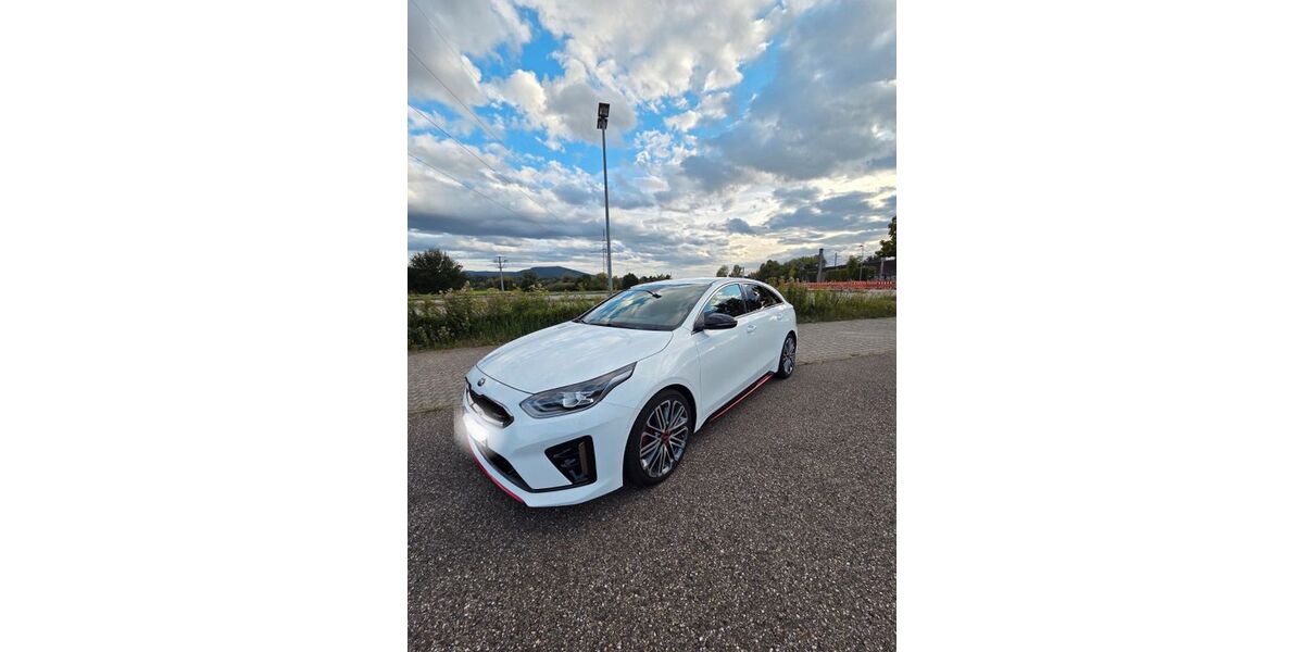 Kia pro ceed / ProCeed 86.000 km 19.450 &euro; Baden-Baden 76532