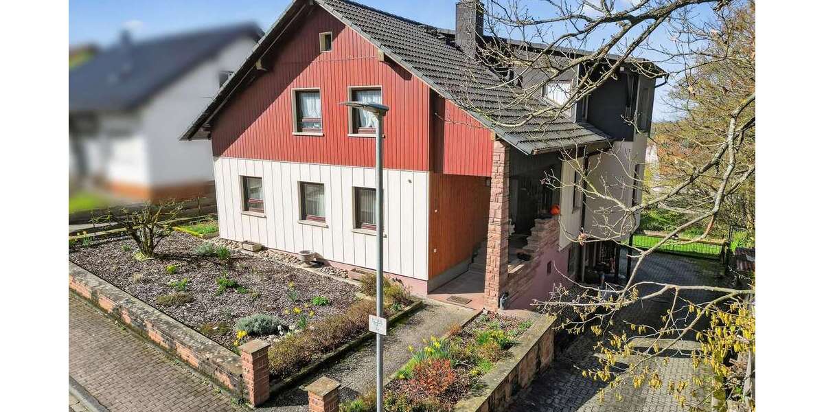 Einfamilienhaus Malsch - 9 Zimmer, 165 m&sup2;, 469.000&euro; | Angebot:26019260