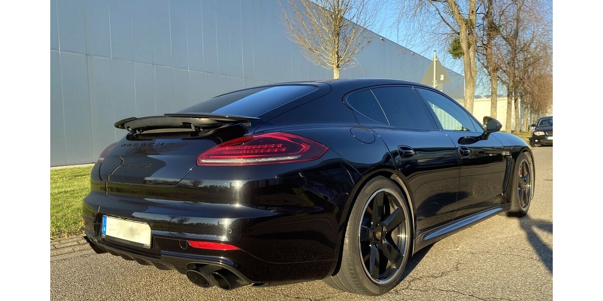 Porsche Panamera 82.000 km 47.999 &euro; Rheinau 77866