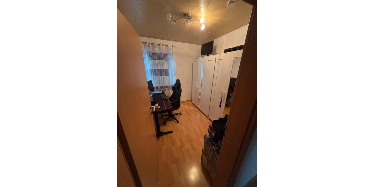 Etagenwohnung Hügelsheim - 4 Zimmer, 83 m&sup2;, 950&euro; | Angebot:25483470