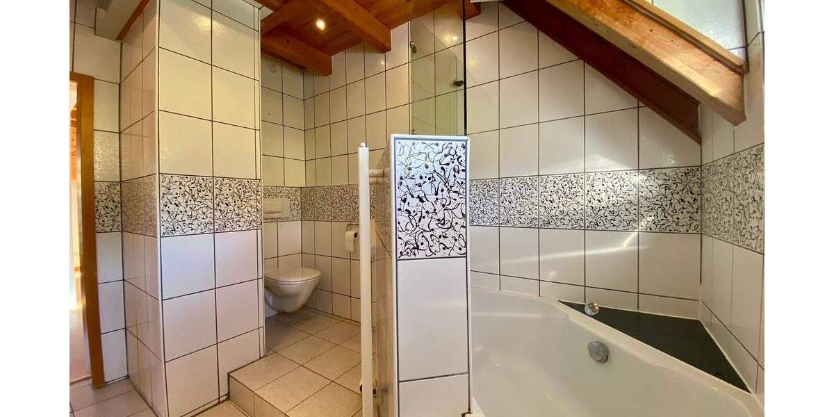 Mehrfamilienhaus, Wohnhaus Weisenbach Au - 9 Zimmer, 489.000&euro; | Angebot:25718490