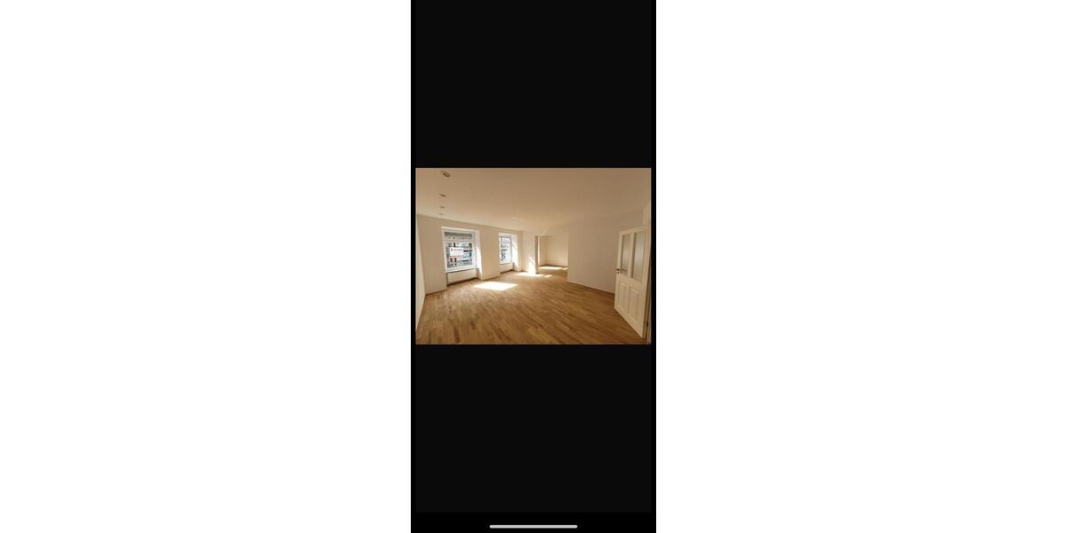 Etagenwohnung Baden-Baden Baden - 4 Zimmer, 135 m&sup2;, 1.200&euro; | Angebot:25654076