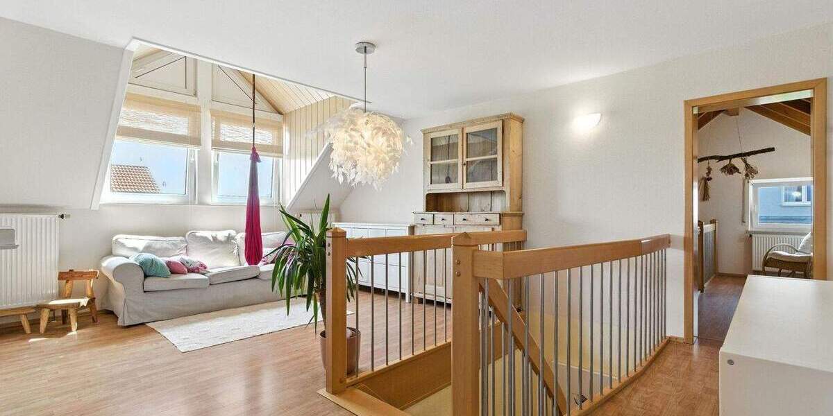 Einfamilienhaus Marxzell Pfaffenrot - 8 Zimmer, 234 m&sup2;, 580.000&euro; | Angebot:25728697