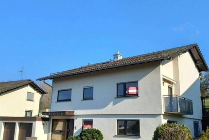 Haus Kuppenheim - 8 Zimmer, 194 m&sup2;, 620.000&euro; | Angebot:25938074