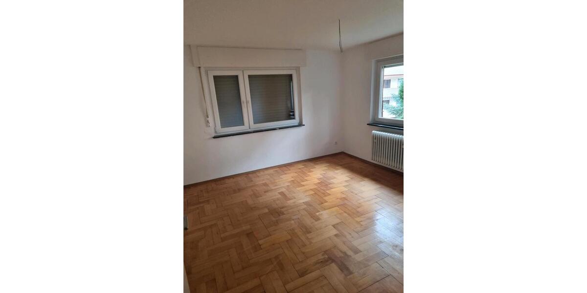 Etagenwohnung Rastatt - 4 Zimmer, 119 m&sup2;, 1.200&euro; | Angebot:25351929