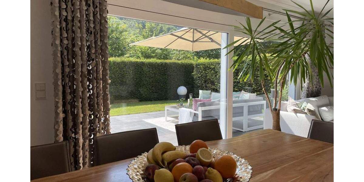 Doppelhaushälfte Baden-Baden Ebersteinburg - 8 Zimmer, 231 m&sup2;, 898.000&euro; | Angebot:25704943