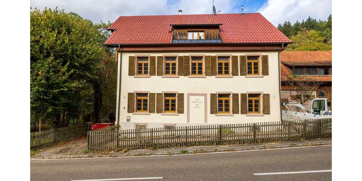 Einfamilienhaus Baden-Baden Baden - 12 Zimmer, 600 m&sup2;, 1.190.000&euro; | Angebot:13129066
