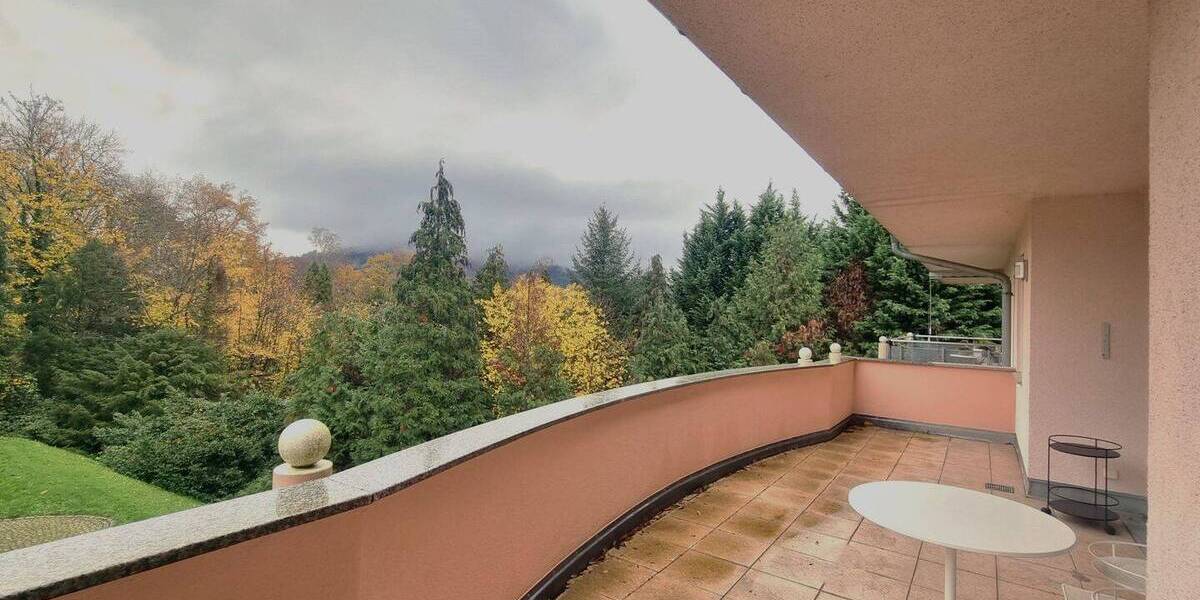 Etagenwohnung Baden-Baden Innenstadt - 3 Zimmer, 150 m&sup2;, 755.000&euro; | Angebot:25729900