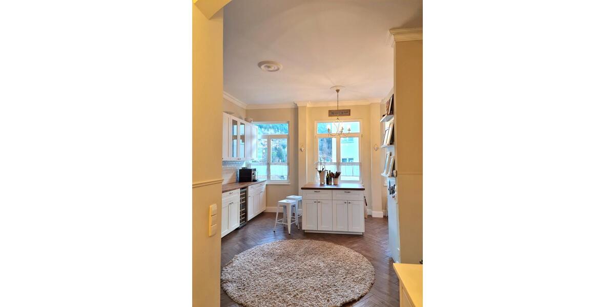 Etagenwohnung Bad Wildbad - 5 Zimmer, 165 m&sup2;, 1.480&euro; | Angebot:25402506