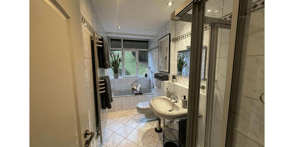 Etagenwohnung Baden-Baden Baden - 3 Zimmer, 82 m&sup2;, 1.250&euro; | Angebot:25329902