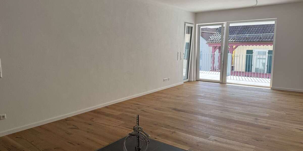 Etagenwohnung Bad Wildbad - 2 Zimmer, 92 m&sup2;, 1.100&euro; | Angebot:22967161