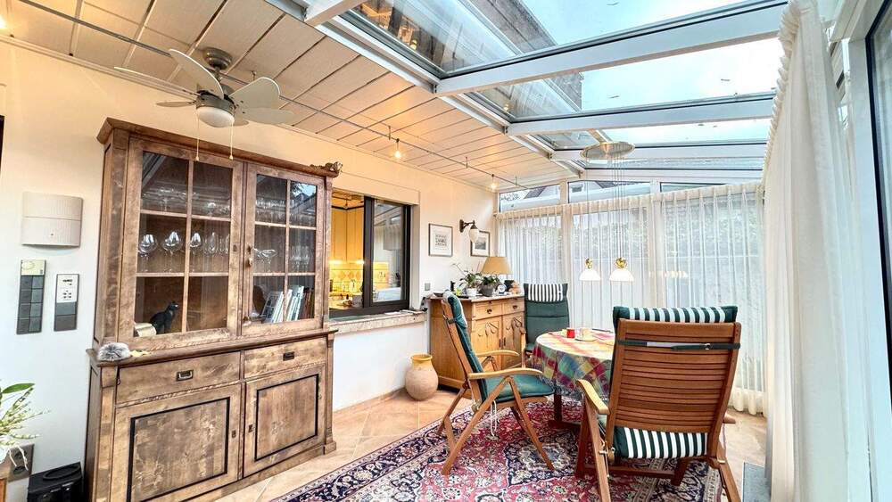 Einfamilienhaus Baden-Baden Innenstadt - 8 Zimmer, 200 m&sup2;, 675.000&euro; | Angebot:25674406