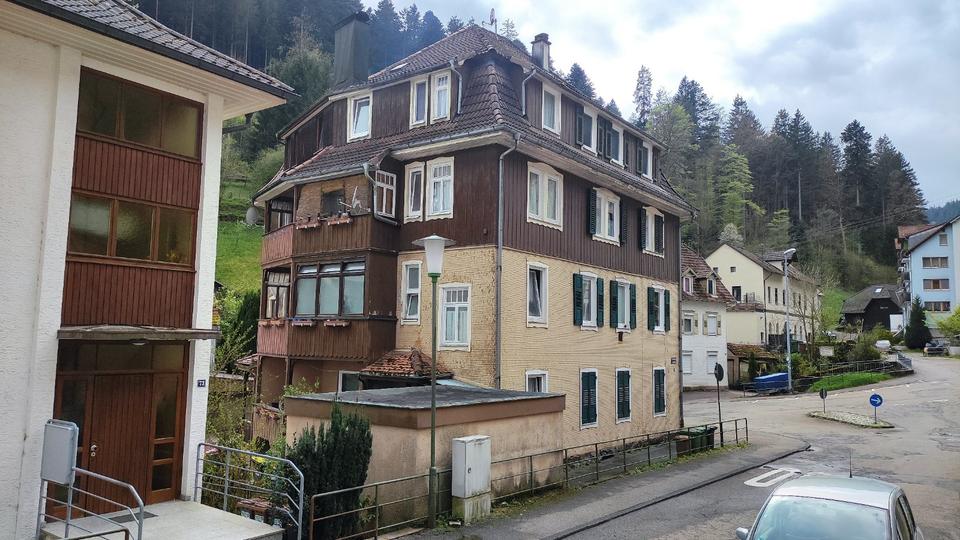 Mehrfamilienhaus, Wohnhaus Bad Wildbad - 8 Zimmer, 240 m&sup2;, 289.000&euro; | Angebot:24795636