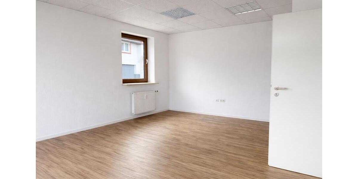 Gewerbeobjekt Baden-Baden Balg - 1.100&euro; | Angebot:25841420