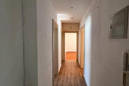 Wohnung Baden-Baden Lichtental - 3 Zimmer, 65 m&sup2;, 700&euro; | Angebot:25713689