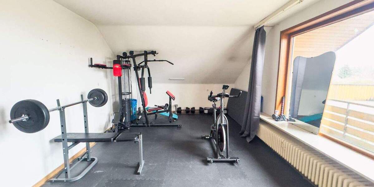 Mehrfamilienhaus, Wohnhaus Dobel - 1 Zimmer, 290 m&sup2;, 569.000&euro; | Angebot:25718554