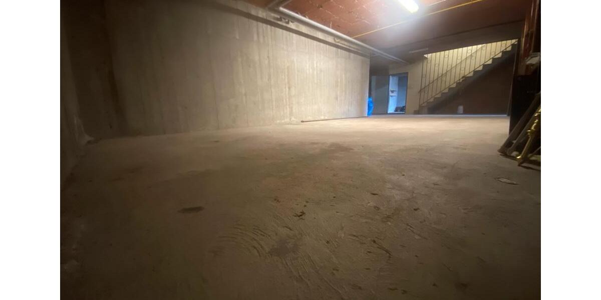 Einfamilienhaus Baden-Baden Baden - 9 Zimmer, 300 m&sup2;, 480.000&euro; | Angebot:25919746