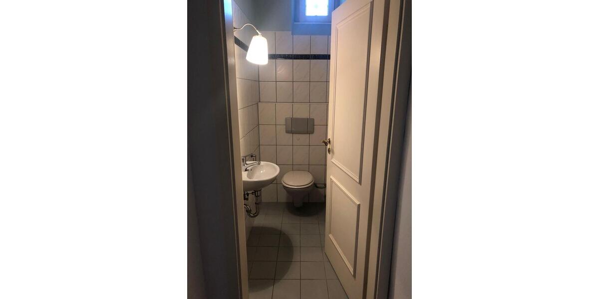 Etagenwohnung Baden-Baden Baden - 3.5 Zimmer, 151 m&sup2;, 1.736&euro; | Angebot:24798681