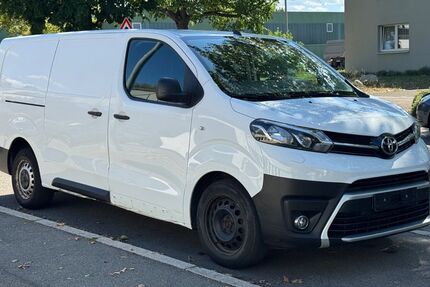 Toyota Proace (Verso) 209.000 km 9.990 &euro; Baden-Württemberg - Pfullingen 72793