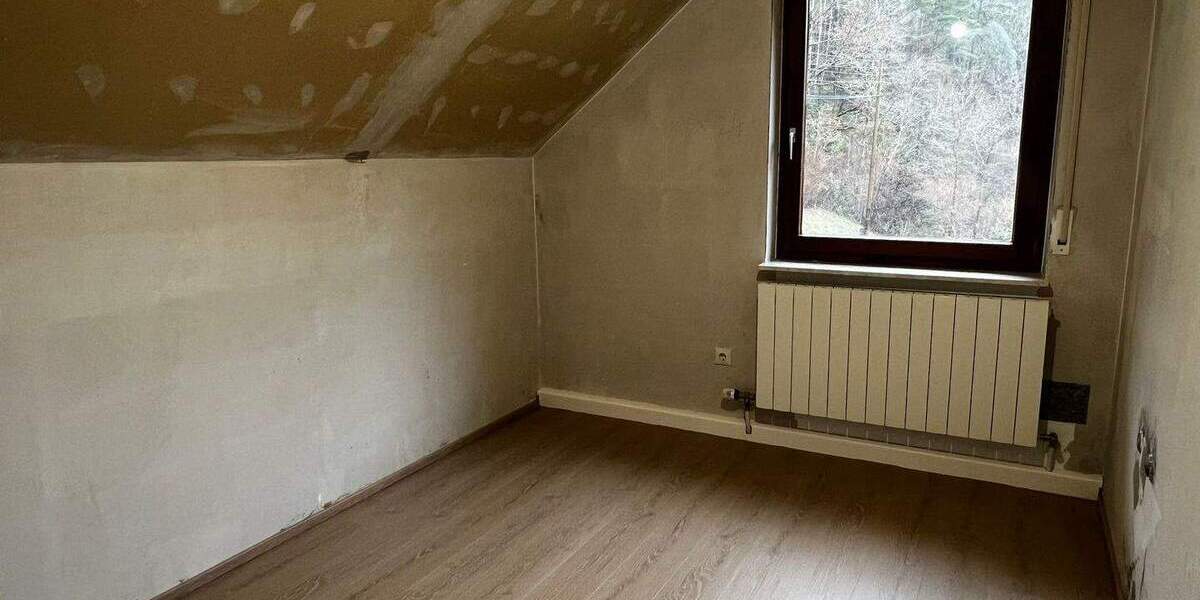 Mehrfamilienhaus, Wohnhaus Bad Wildbad - 8 Zimmer, 221 m&sup2;, 699.000&euro; | Angebot:25780878