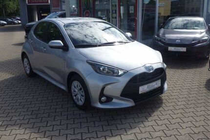 Toyota Yaris 35.700 km 15.555 &euro; Ettlingen-Bruchhausen 76275