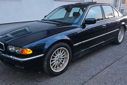 BMW 735 278.100 km 5.000 &euro; Rastatt 76437