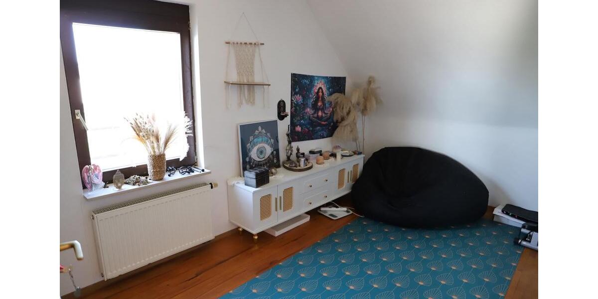 Mehrfamilienhaus, Wohnhaus Oberkirch - 3 Zimmer, 93 m&sup2;, 200.000&euro; | Angebot:23632778