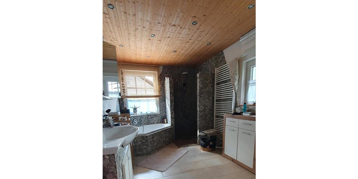 Einfamilienhaus Schömberg - 5 Zimmer, 134 m&sup2;, 525.000&euro; | Angebot:26031320