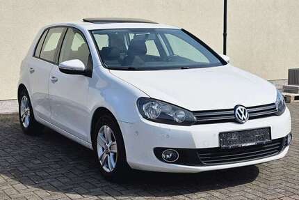 VW Golf 84.000 km 6.699 &euro; Au am Rhein 76474