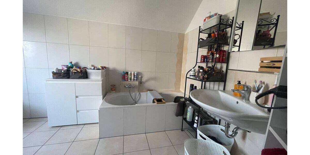 Einfamilienhaus Iffezheim - 6 Zimmer, 205 m&sup2;, 630.000&euro; | Angebot:26026744