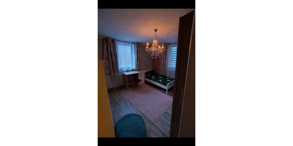 Etagenwohnung Neuenbürg - 3 Zimmer, 80 m&sup2;, 1.000&euro; | Angebot:25321968