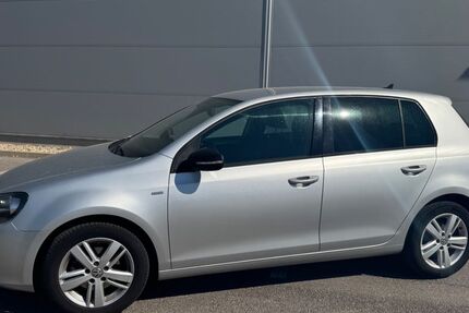 VW Golf 274.000 km 4.900 &euro; Rastatt 76437