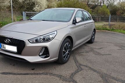Hyundai i30 114.000 km 9.000 &euro; Ettlingen 76275