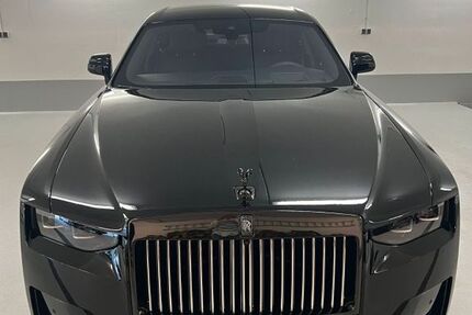 Rolls Royce Ghost 1.500 km 469.900 &euro; Lauf 77886
