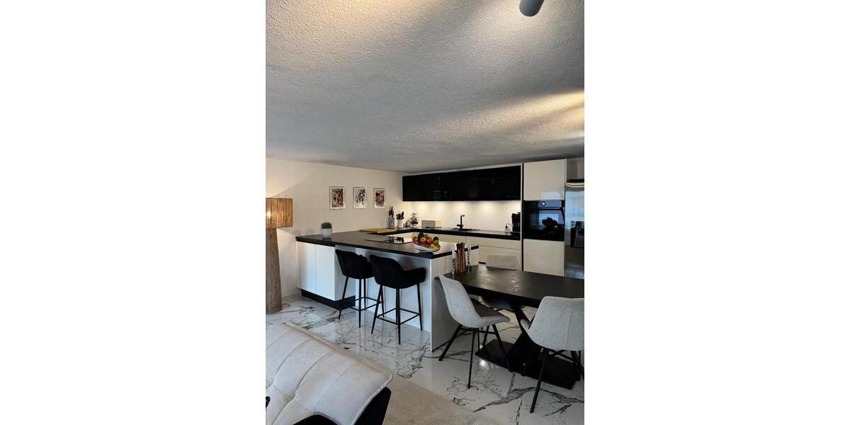 Etagenwohnung Baden-Baden Lichtental - 2 Zimmer, 92 m&sup2;, 1.100&euro; | Angebot:25964359