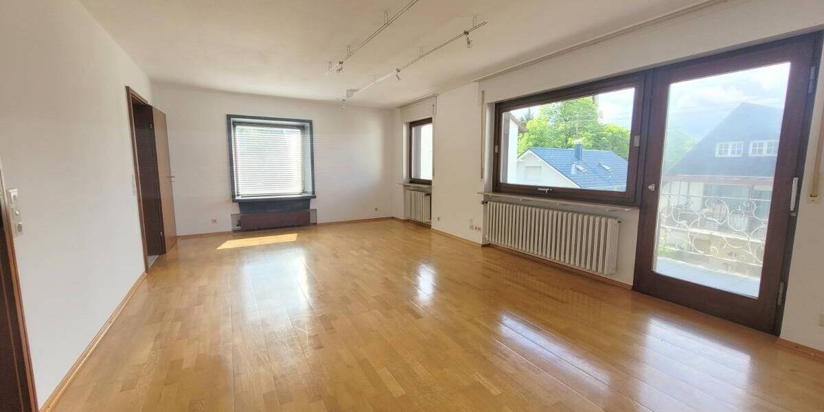 Mehrfamilienhaus, Wohnhaus Baden Baden Balg - 7 Zimmer, 185 m&sup2;, 479.000&euro; | Angebot:26683549