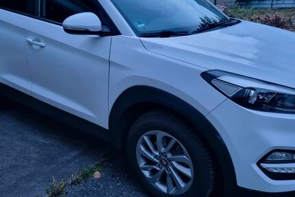 Hyundai TUCSON 101.000 km 14.500 &euro; Neuenbürg 75305